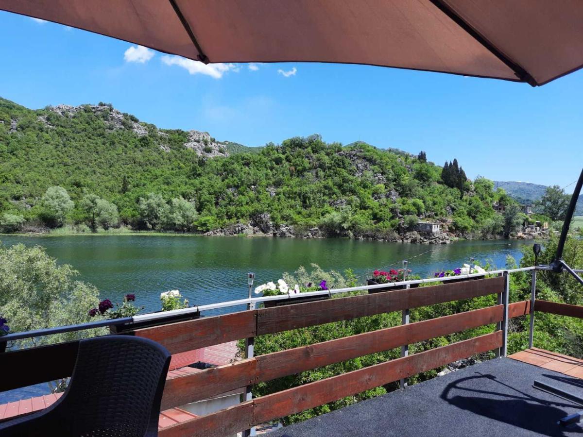 Mali Raj Apartmani Cetinje Esterno foto