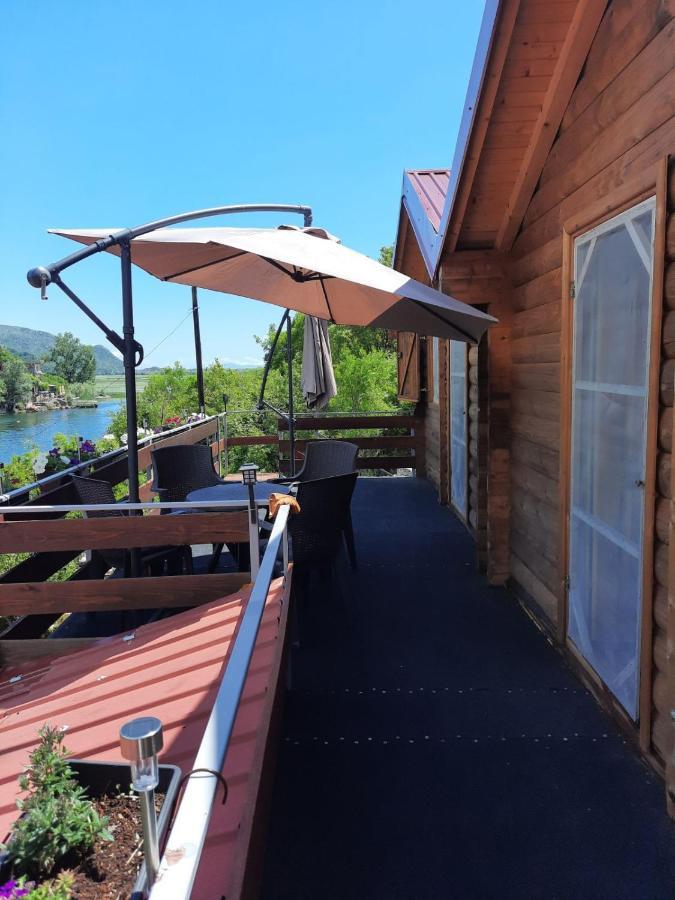 Mali Raj Apartmani Cetinje Esterno foto