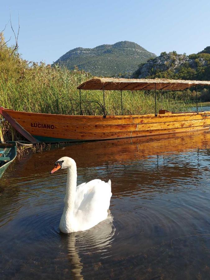 Mali Raj Apartmani Cetinje Esterno foto
