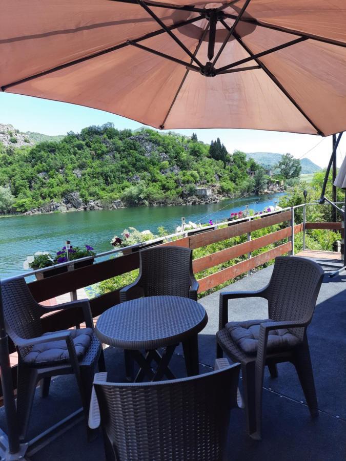 Mali Raj Apartmani Cetinje Esterno foto